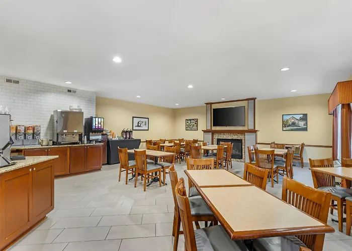 Country Inn & Suites By Radisson, Des Moines West, Ia